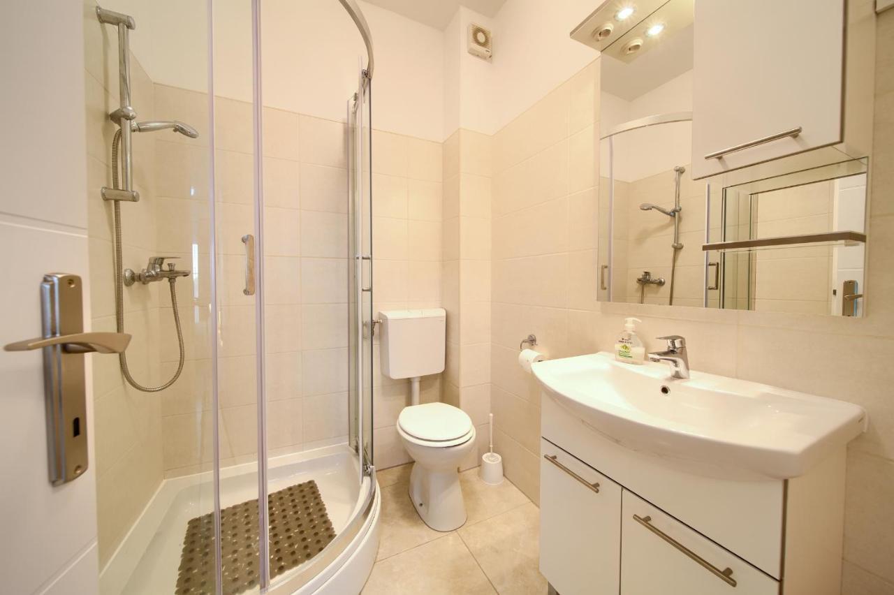 Apartmani Mara Matic Malinska Exterior foto