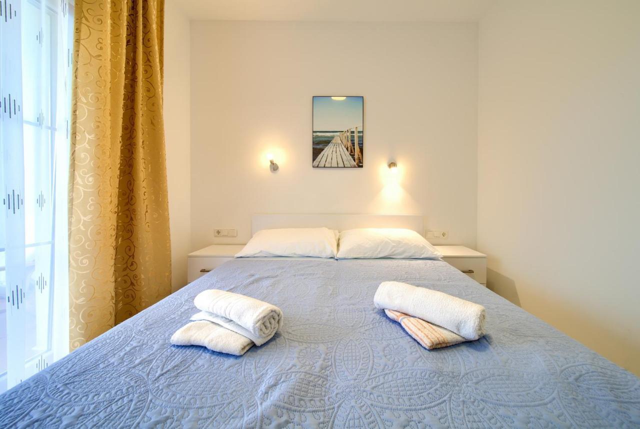 Apartmani Mara Matic Malinska Exterior foto